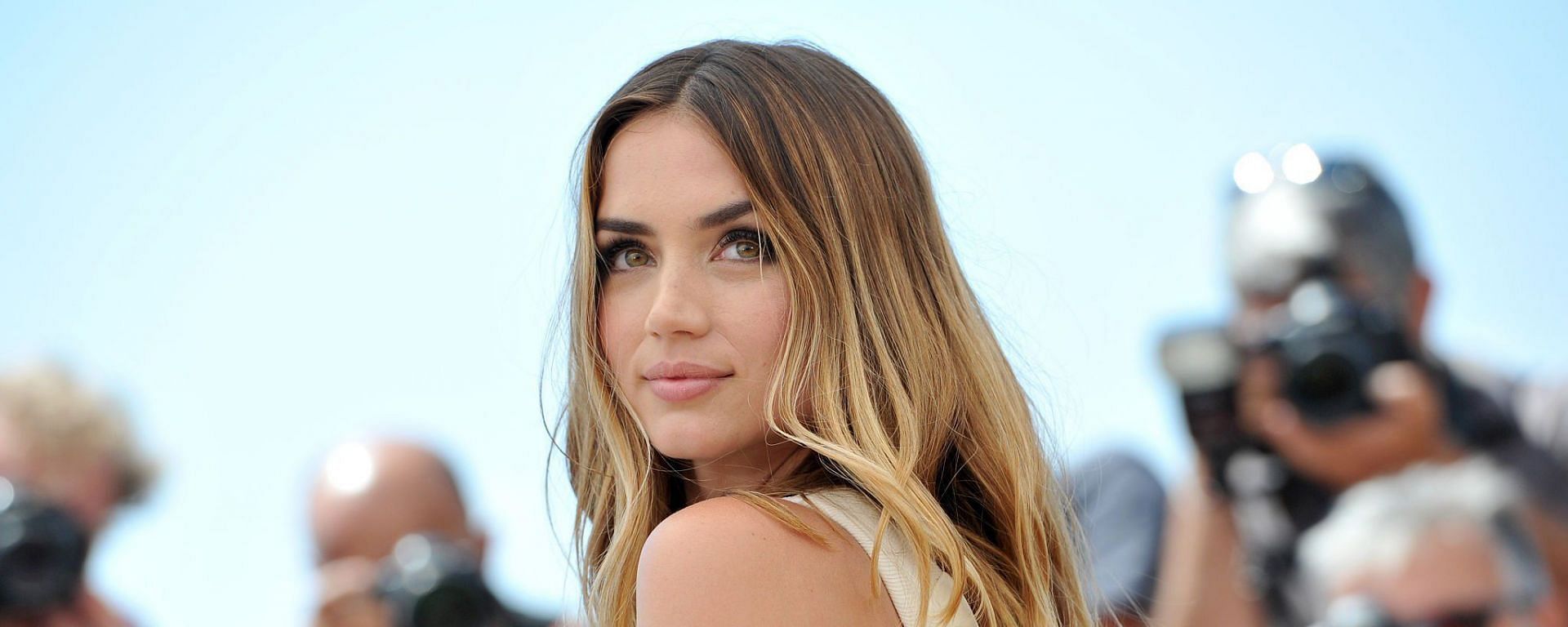 Ana de Armas rose to fame in Hollywood with her role in 'Knives Out' (Image via Getty Images)